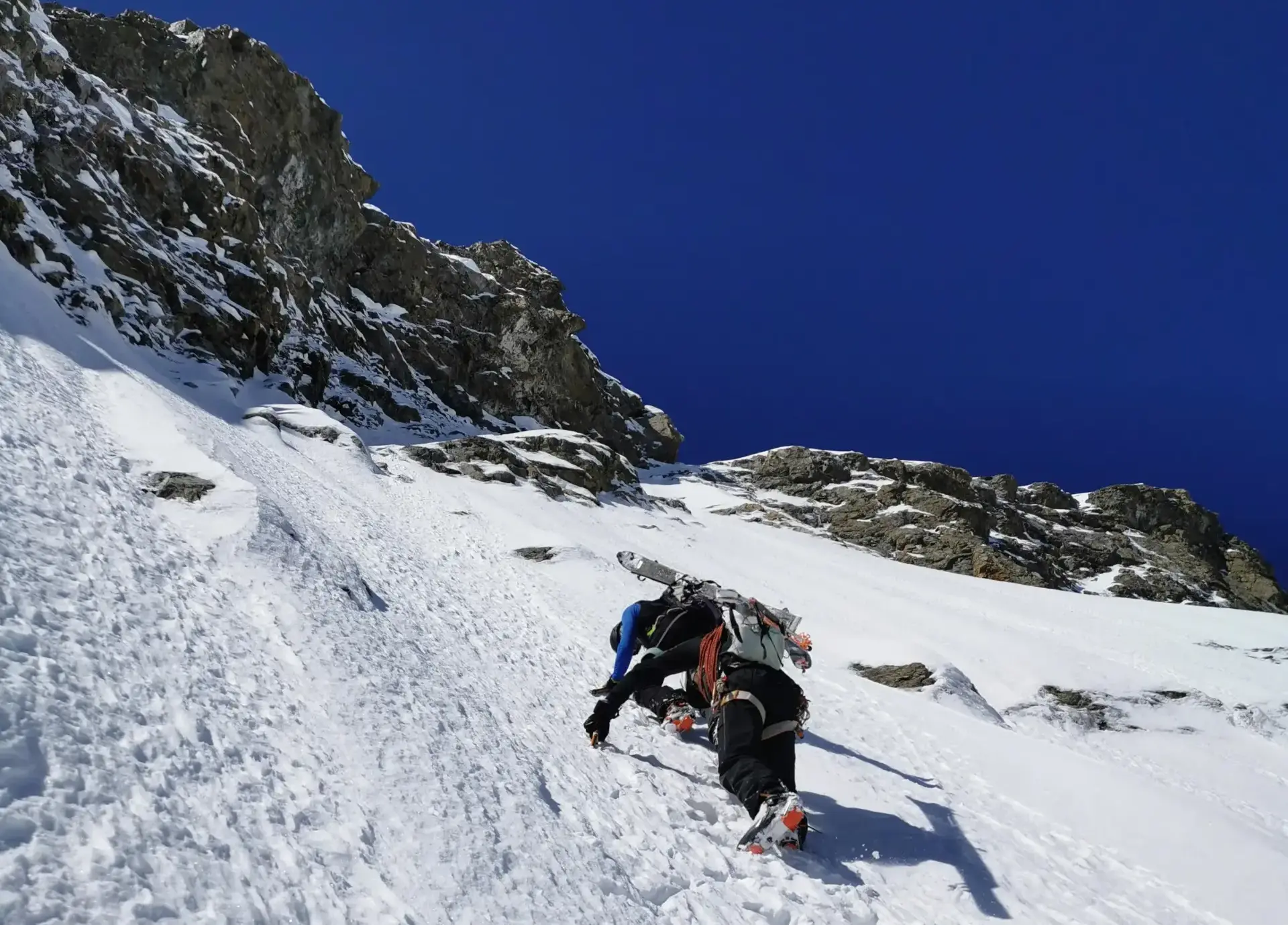 Trois dents du Pelvoux, directe NE